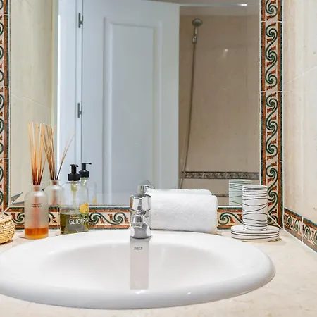 Апартаменты 2 Bedroom With Stunning Views