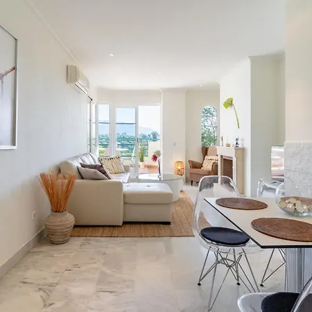 2 Bedroom With Stunning Views Lejlighed *